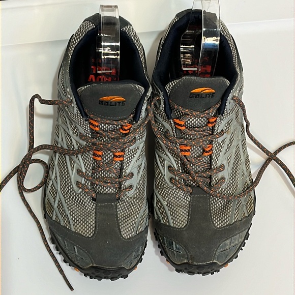 Men’s gray laced Golite rock absorber hiking shoes size 8.5 w/cruv heal support - Picture 2 of 15